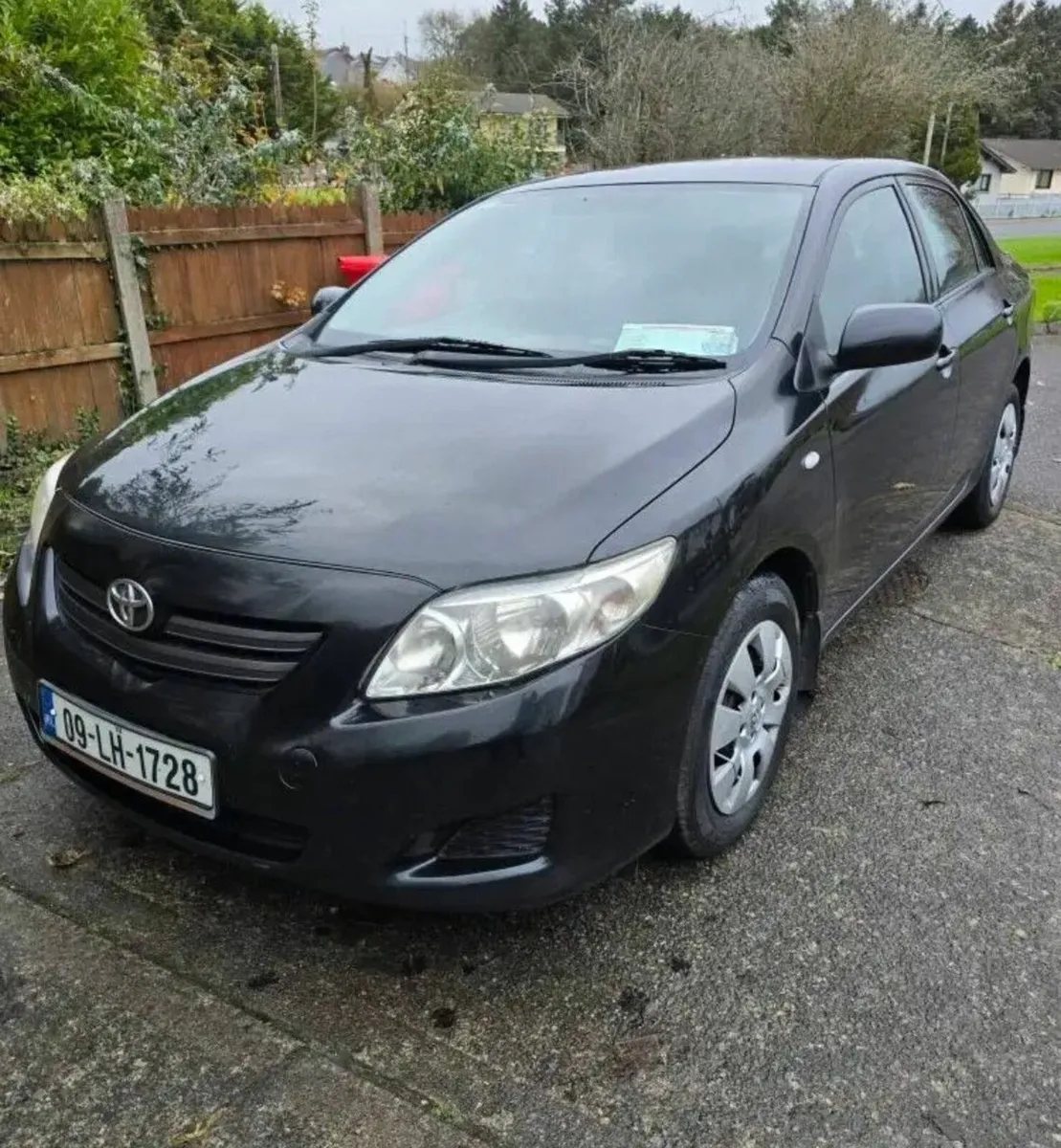 Toyota Corolla 2009 - Image 1