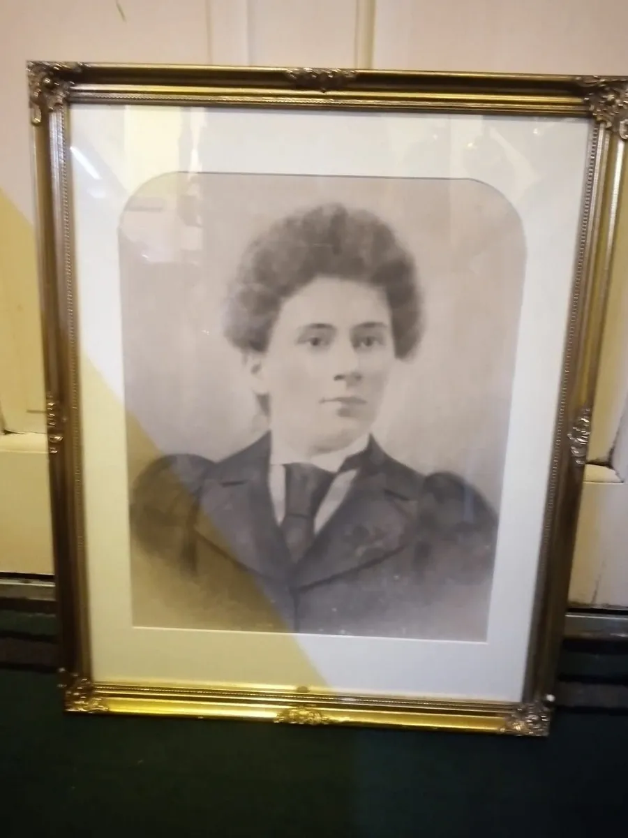 Beautiful vintage picture - Image 1