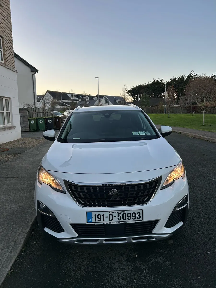 2019 Peugeot 3008 Allure 1.5 BlueHDi - Image 2