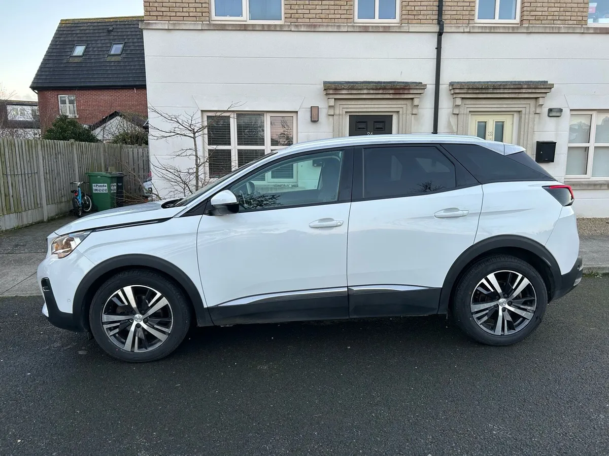2019 Peugeot 3008 Allure 1.5 BlueHDi - Image 4