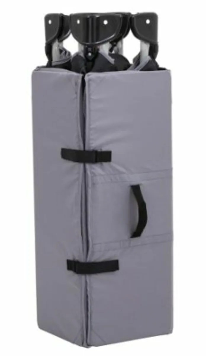 Graco Compact Travel Cot - as good as new - Image 2