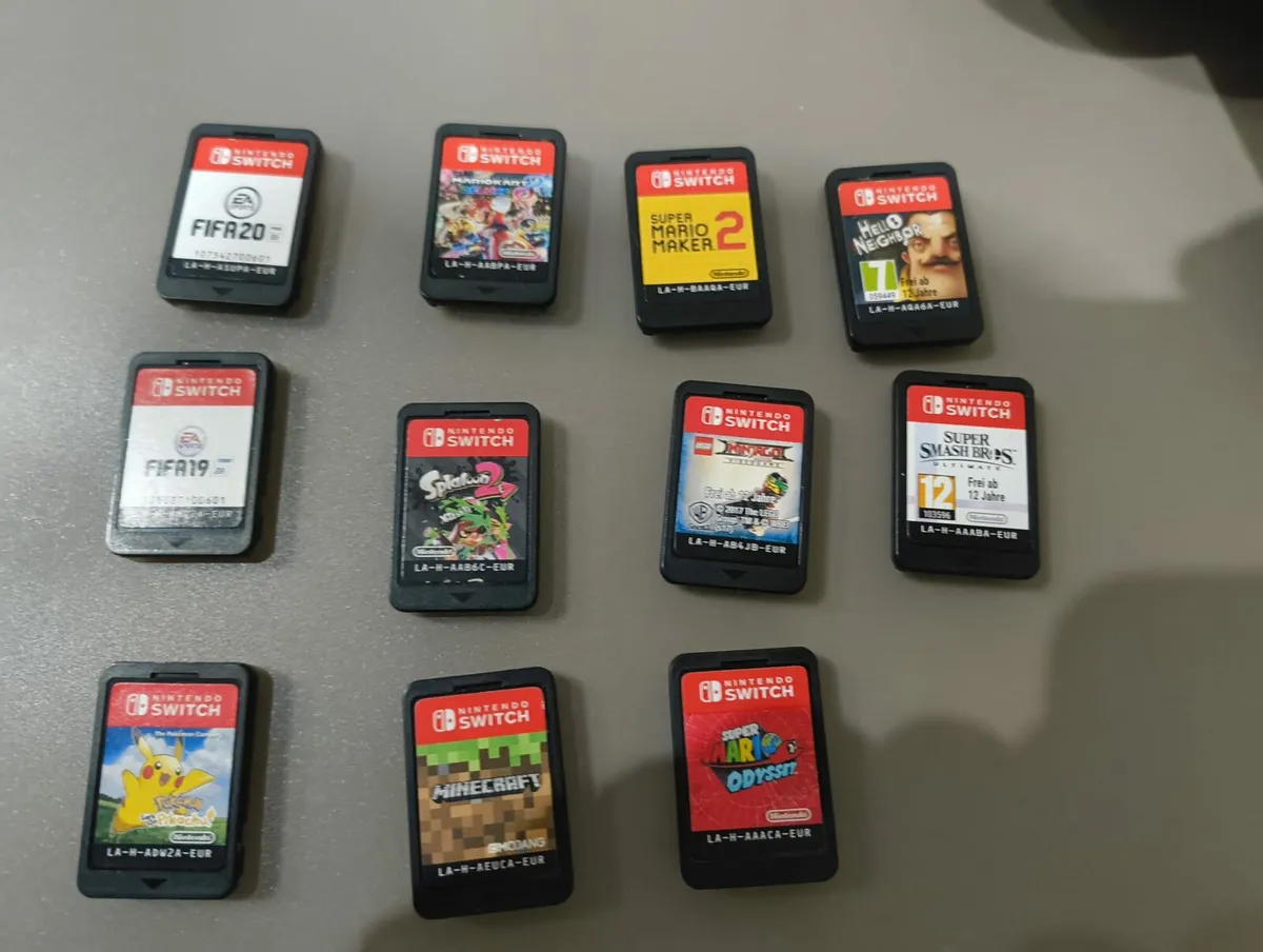 Nintendo Switch with kit & Eleven Games - Image 2