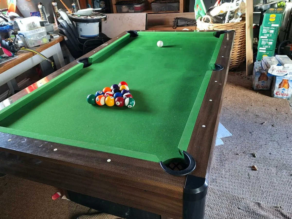 Pool table - Image 2
