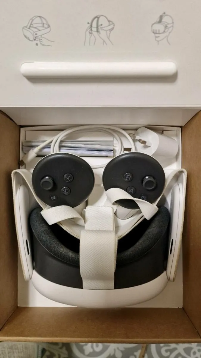 META QUEST 3 / 128GB - Image 3