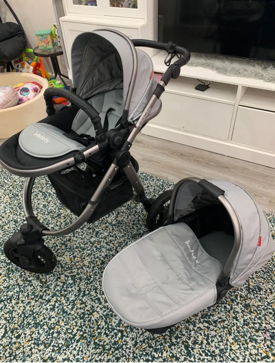 Baby pram - Image 1