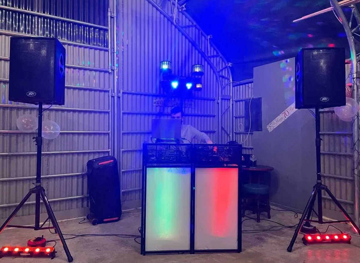 DJ Equipment - Image 3