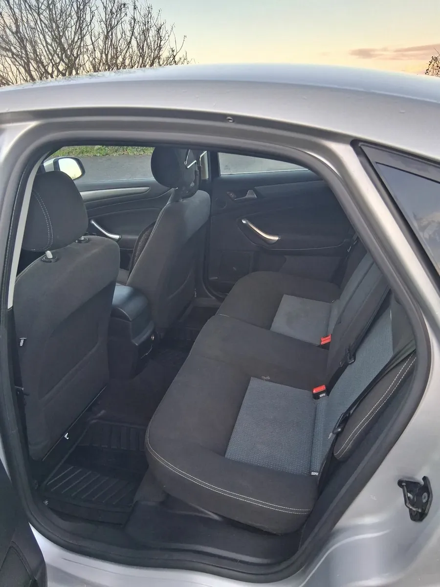 Ford Mondeo 2011 - Image 4