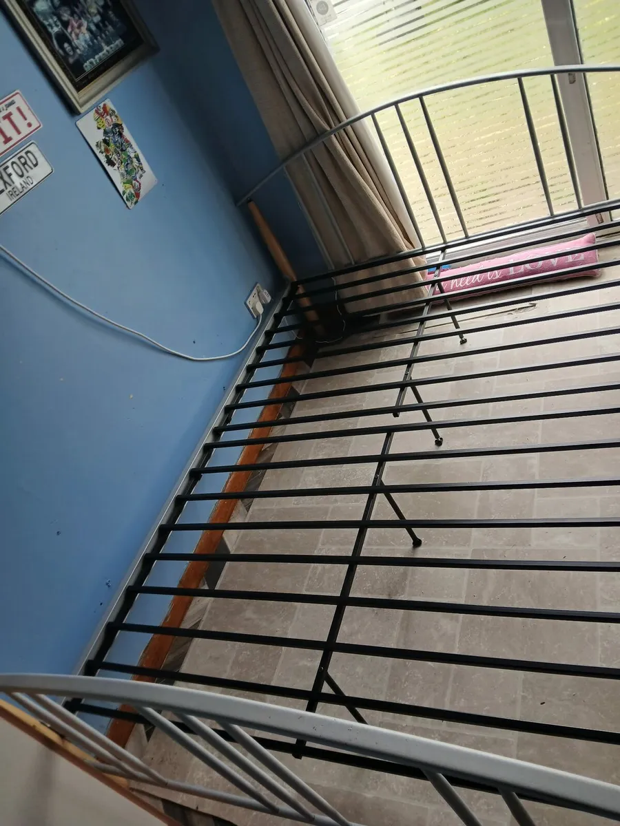 4foot 6 Double bed - Image 1