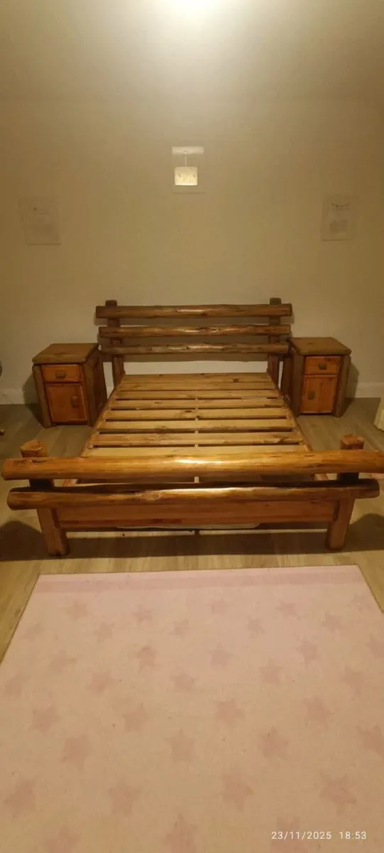 Rocky top rustic double bed and lockers - Image 1