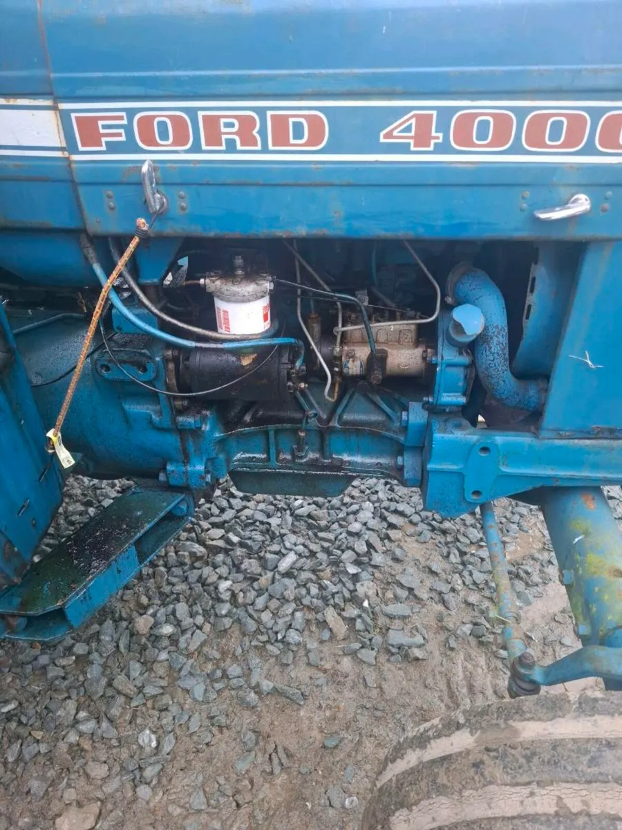 Ford 4000 tractor - Image 3