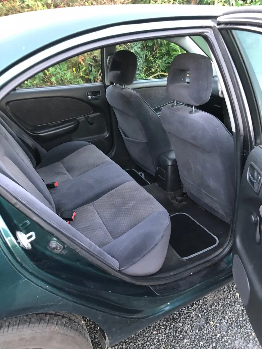 Toyota Avensis 2002 - Image 3