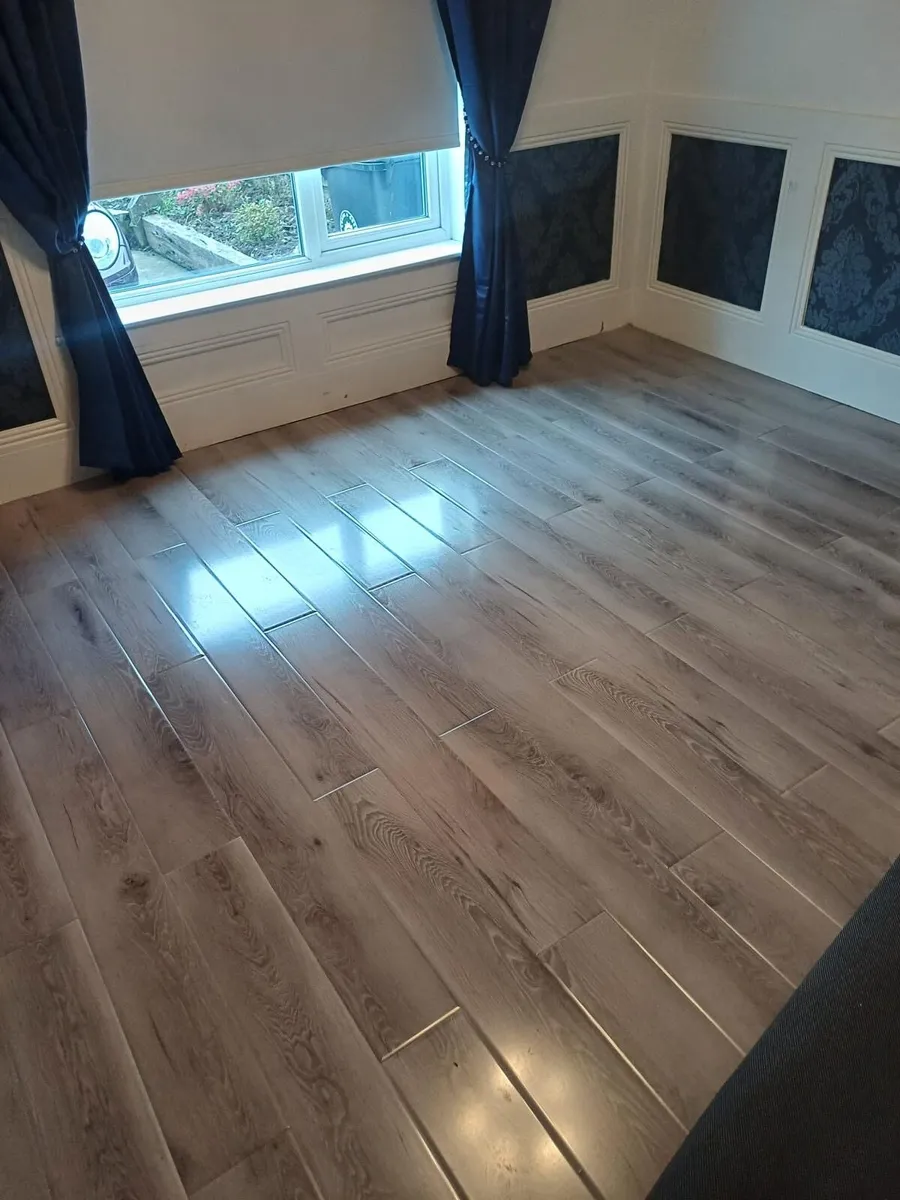 New 12mm High Gloss Seattle Grey Laminated - Image 3