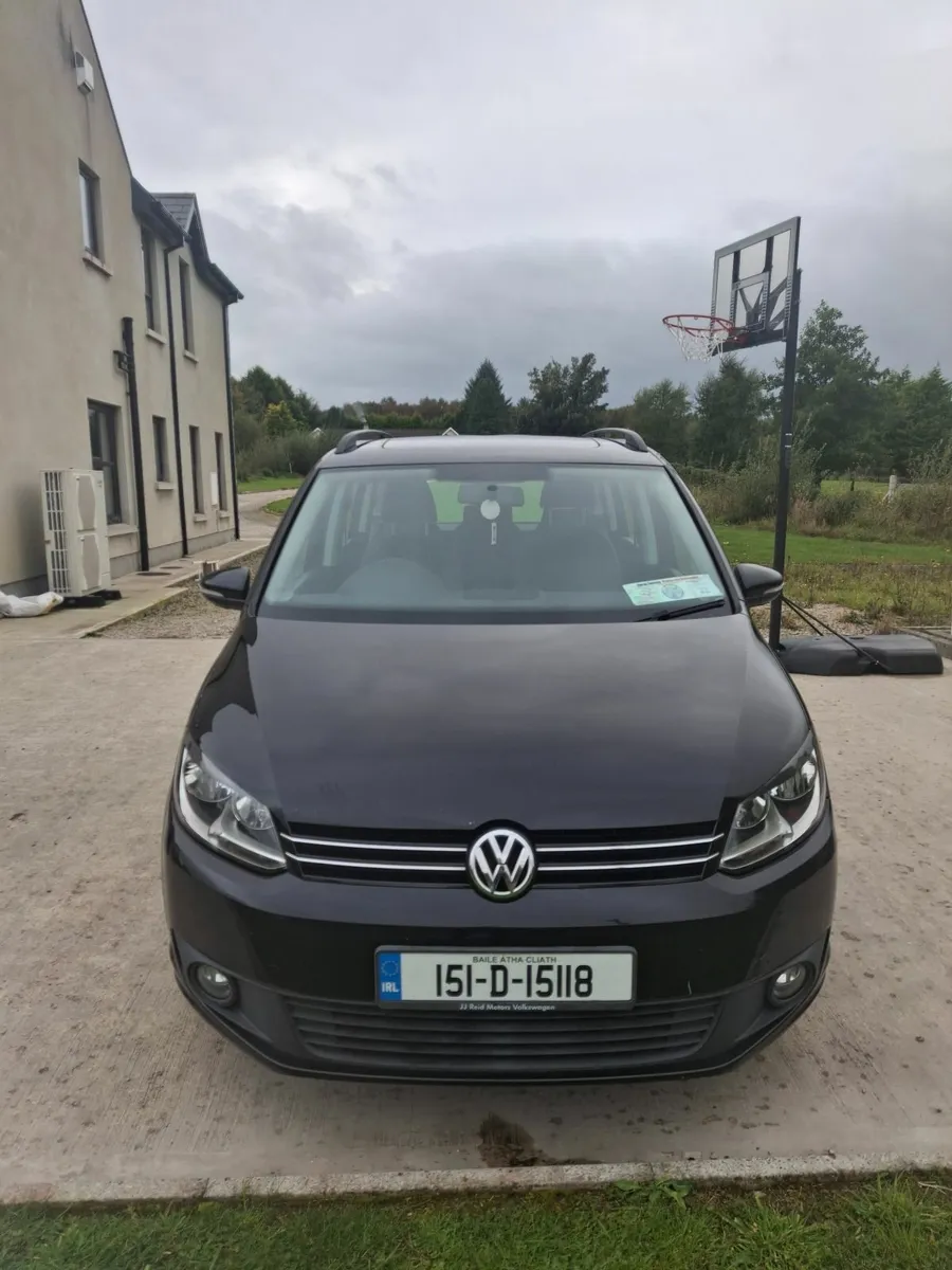 Volkswagen Touran 2015 - Image 1