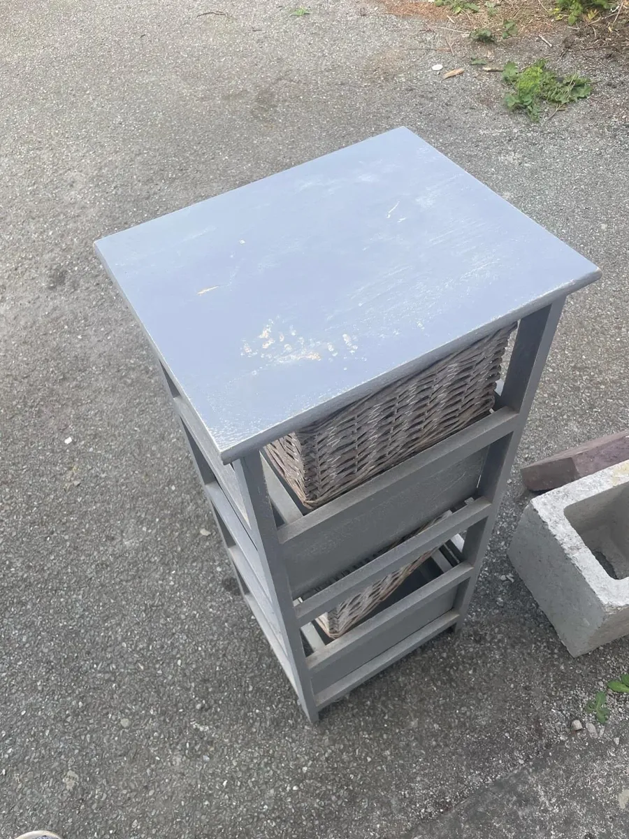 storage unit or locker - Image 2