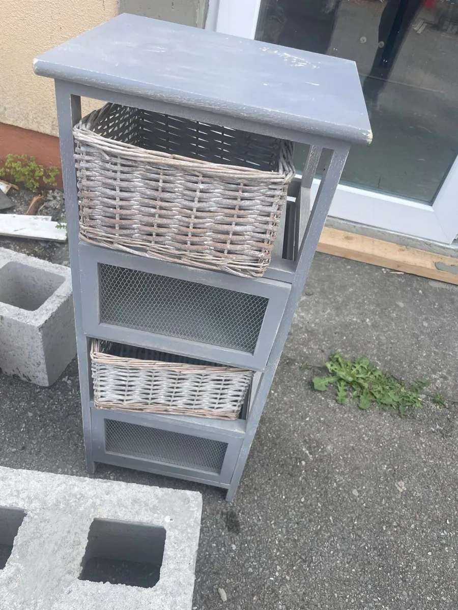 storage unit or locker - Image 3