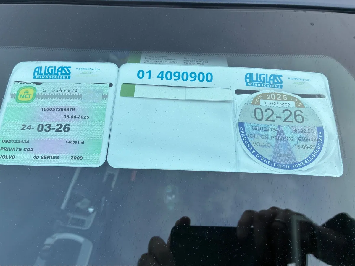 Volvo S40 2009 - Image 2