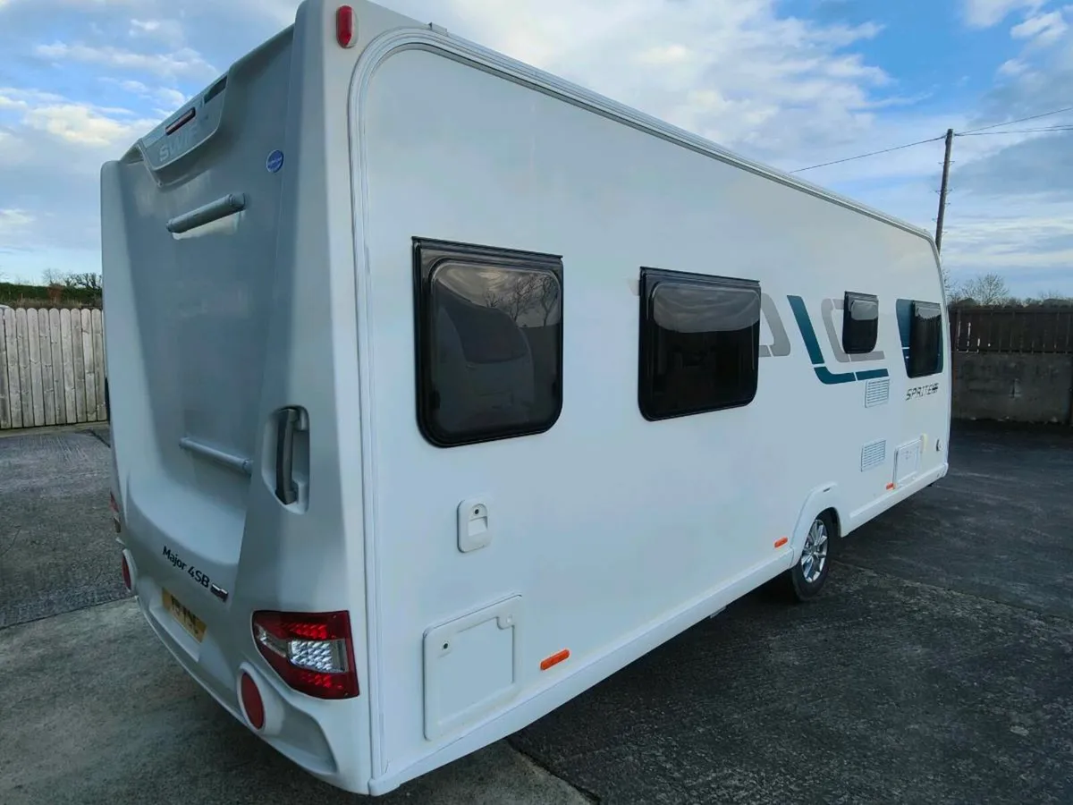 2018 Swift Sprite Major 4sb Island bed - Image 3