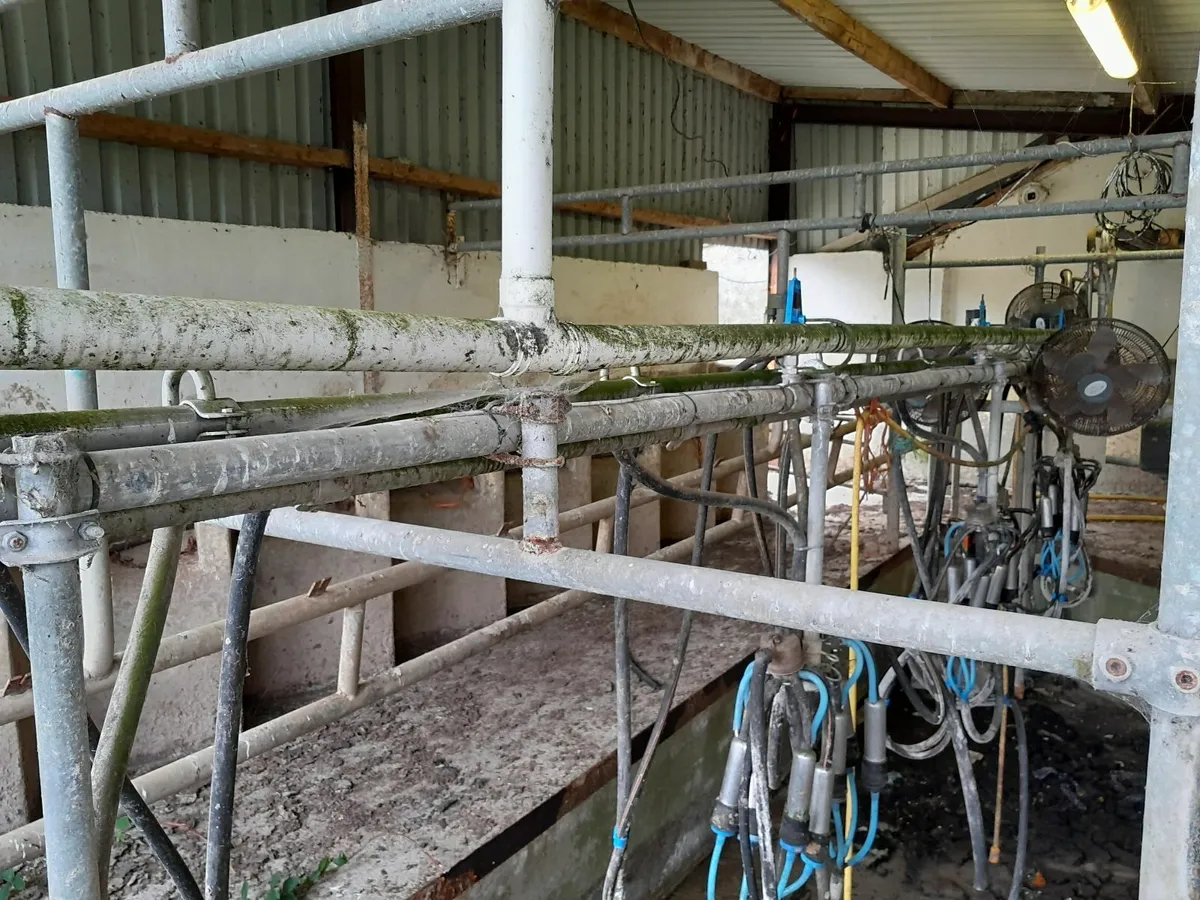 Milking Machine - Image 2