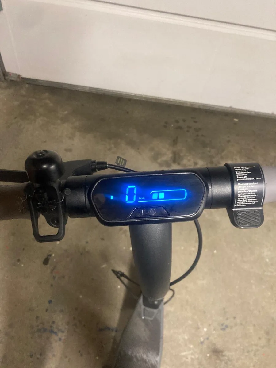 Segway ninebot E2 - Image 1