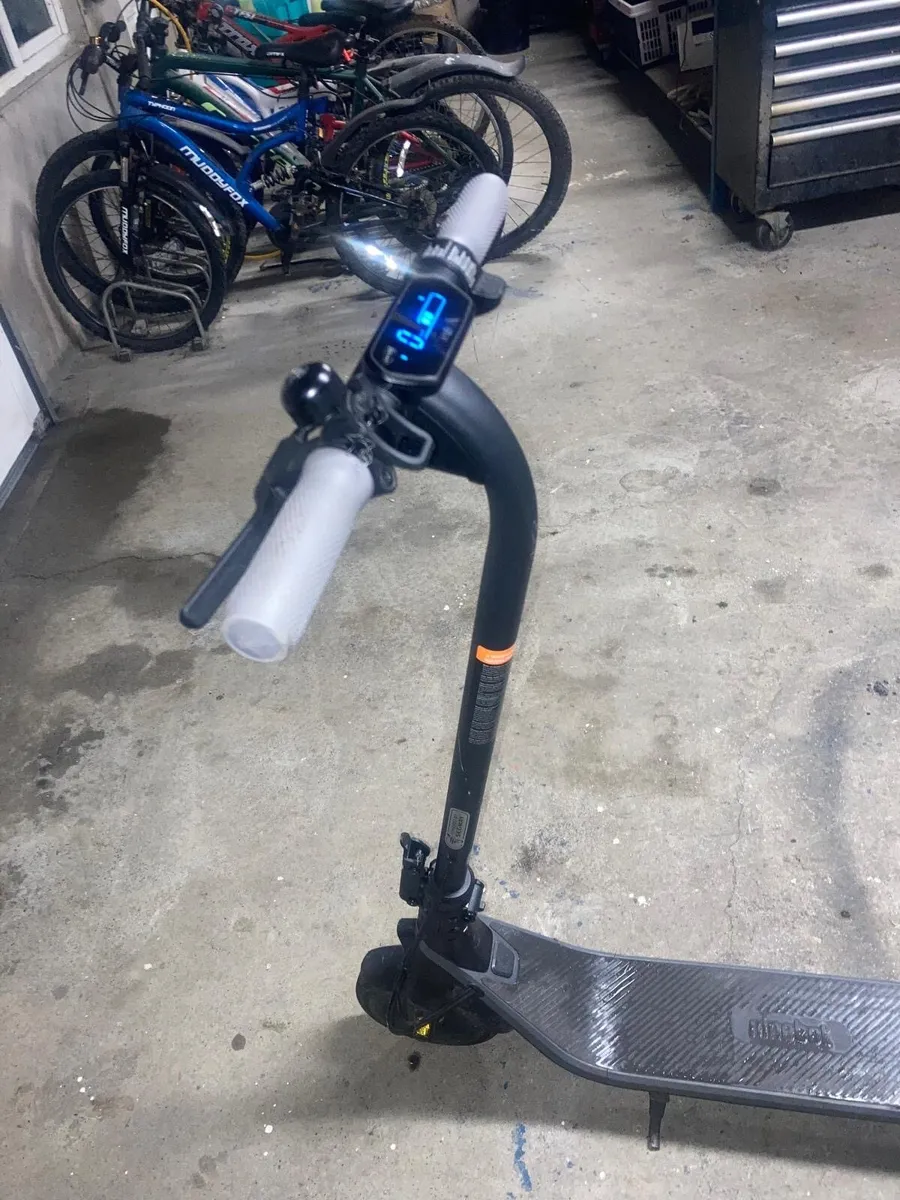 Segway ninebot E2 - Image 2