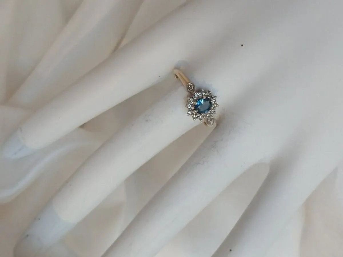 Diamond and Topaz Gold Ring - Image 3