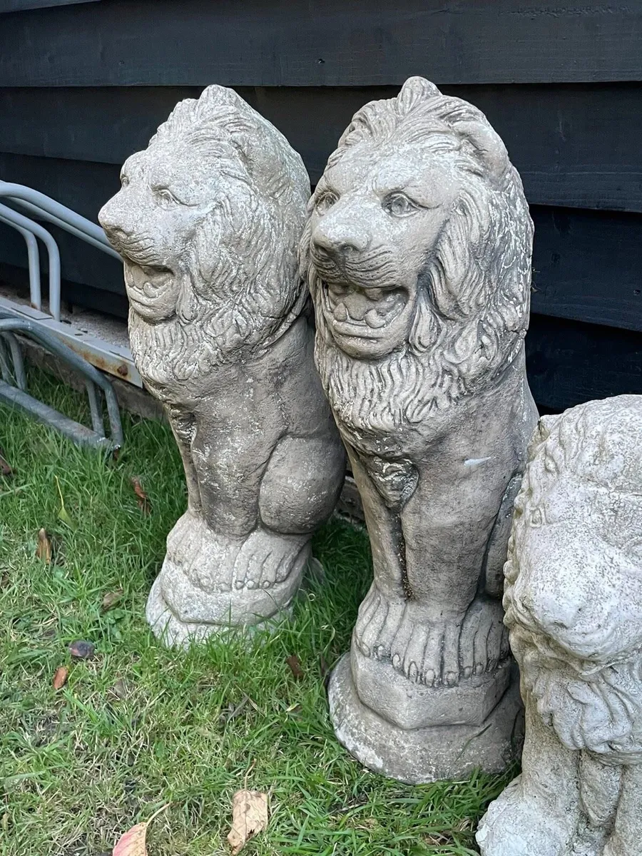 Concrete lion statues - Image 4