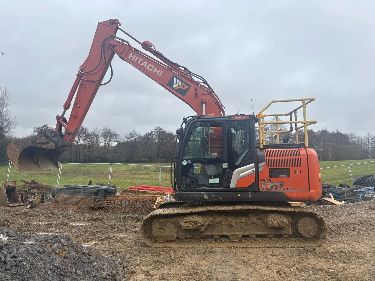 Hitachi ZX130-7 - Image 1