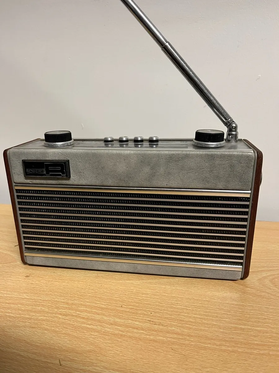 Robert's Retro Radio RFM3 - Image 1