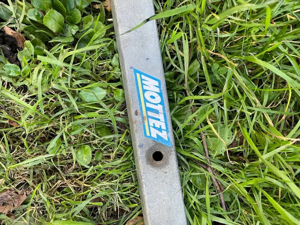 Bike racks x3 - Image 3