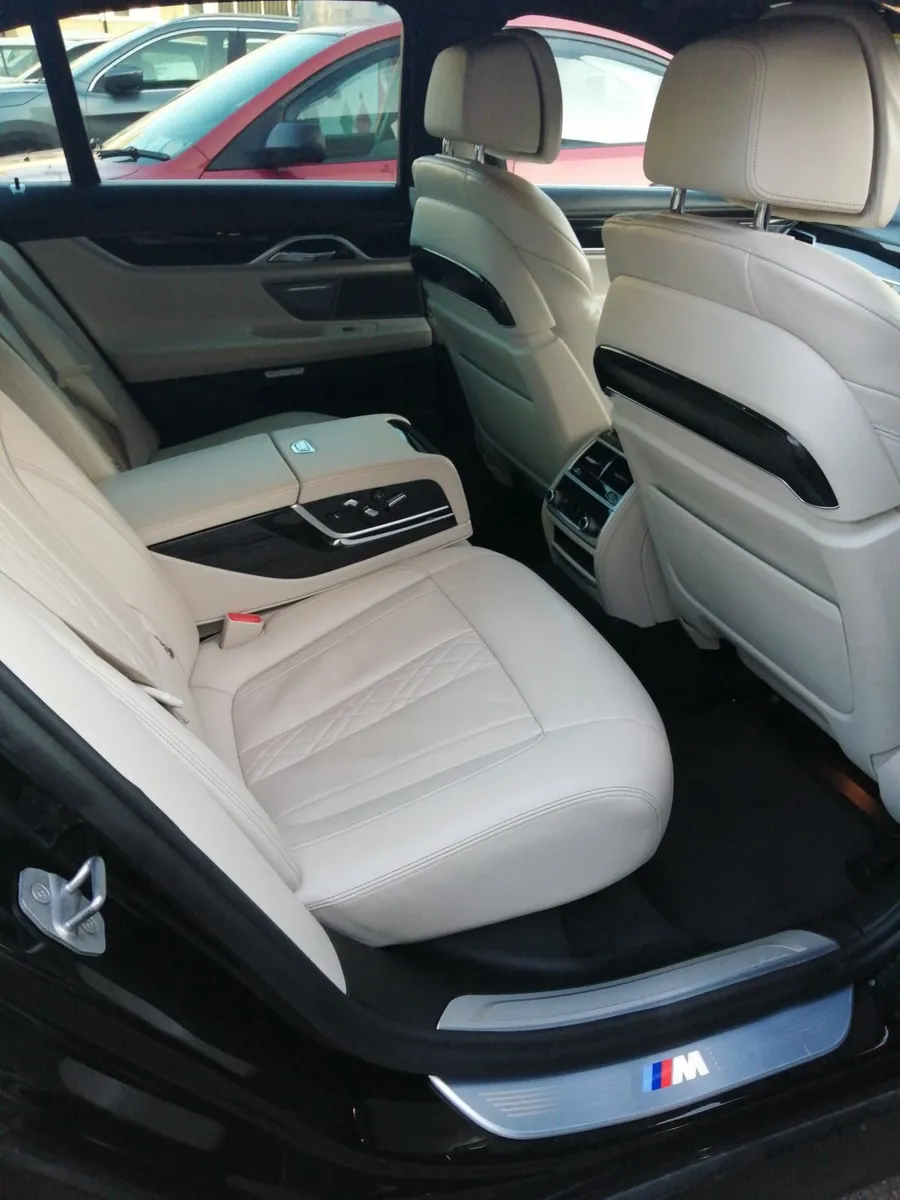 BMW 7-Series 2016 - Image 1