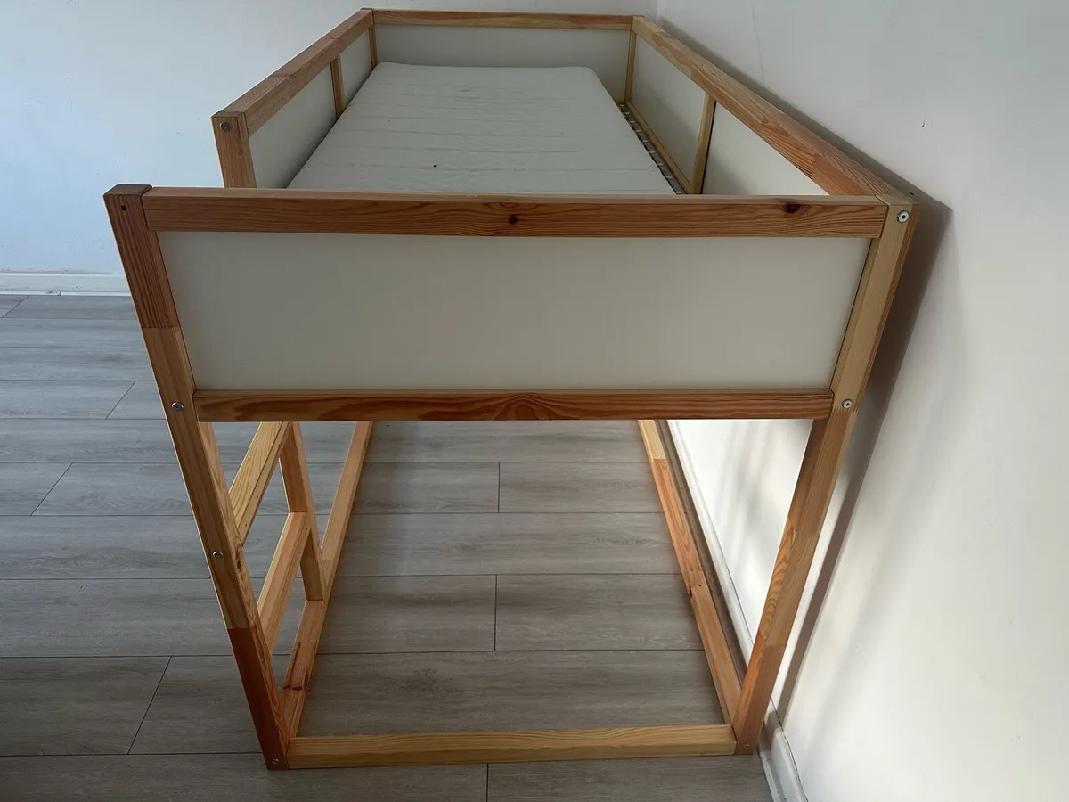 Single bed - Image 3
