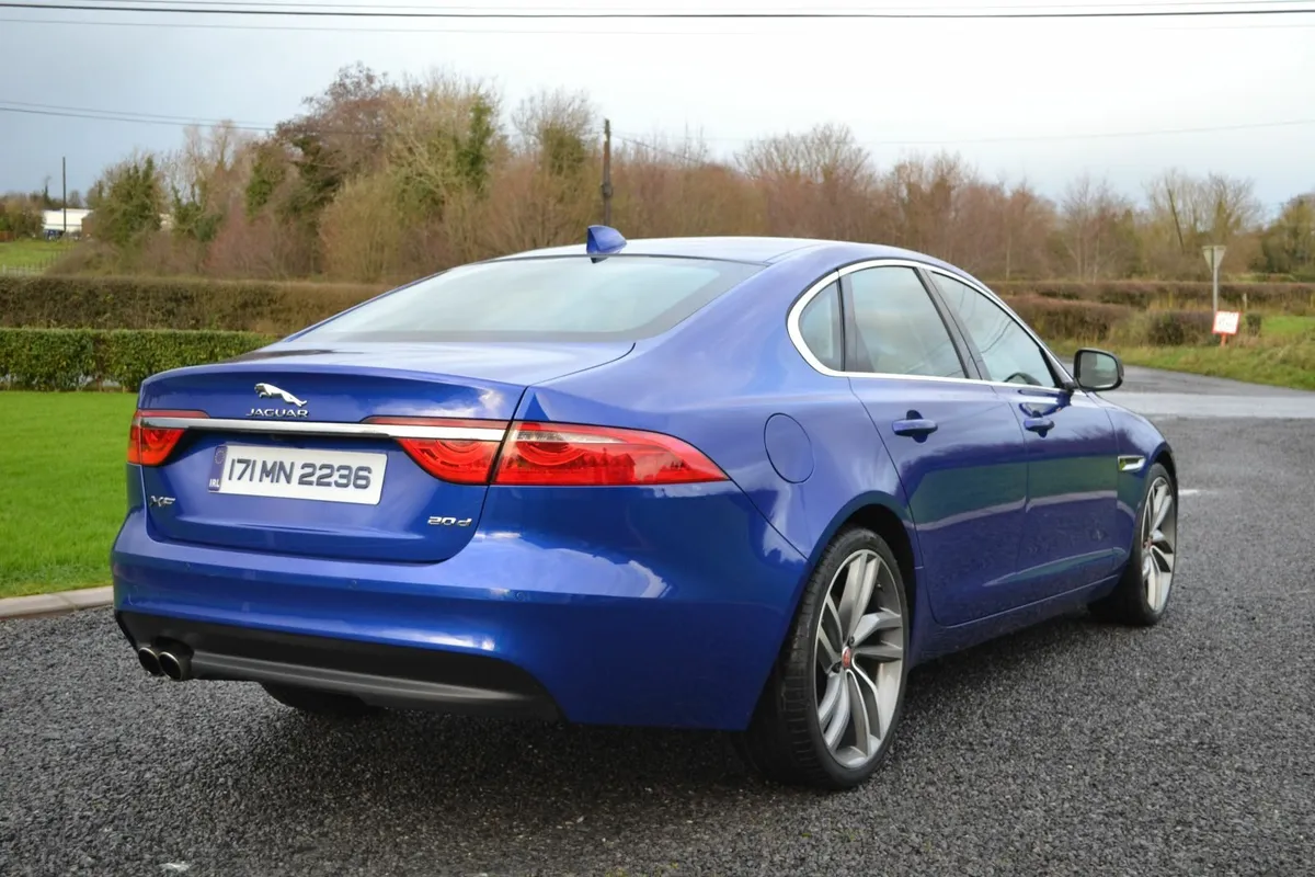 Jaguar XF 2017 - Image 2