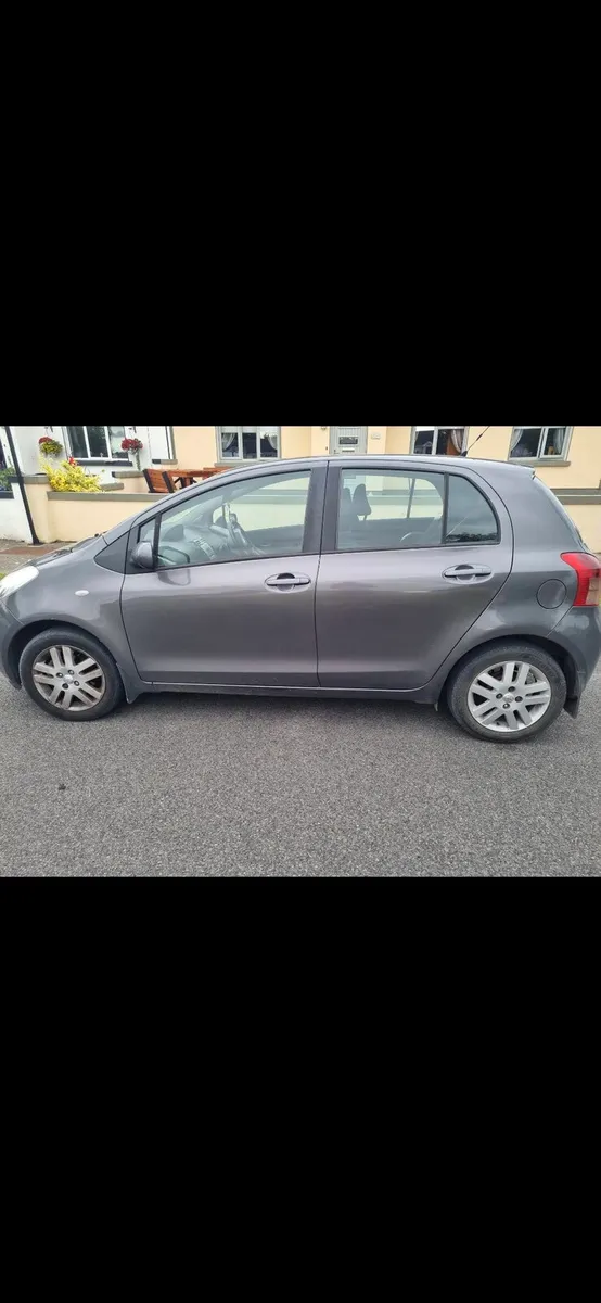 Toyota yaris - Image 1