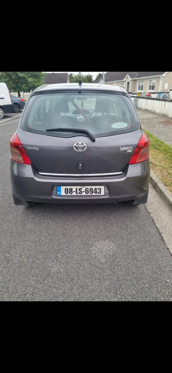 Toyota yaris - Image 2