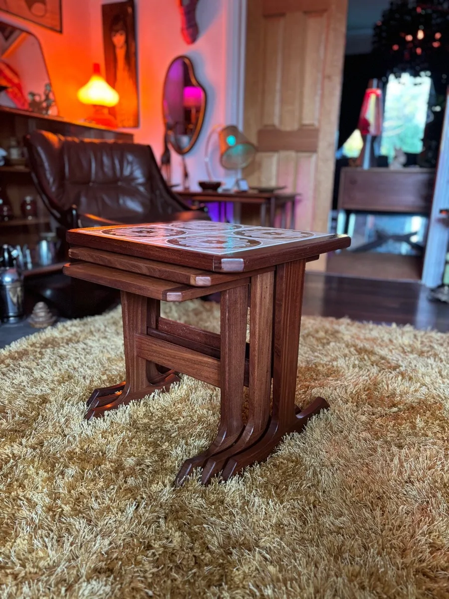 Mid century nest of tables - Image 1