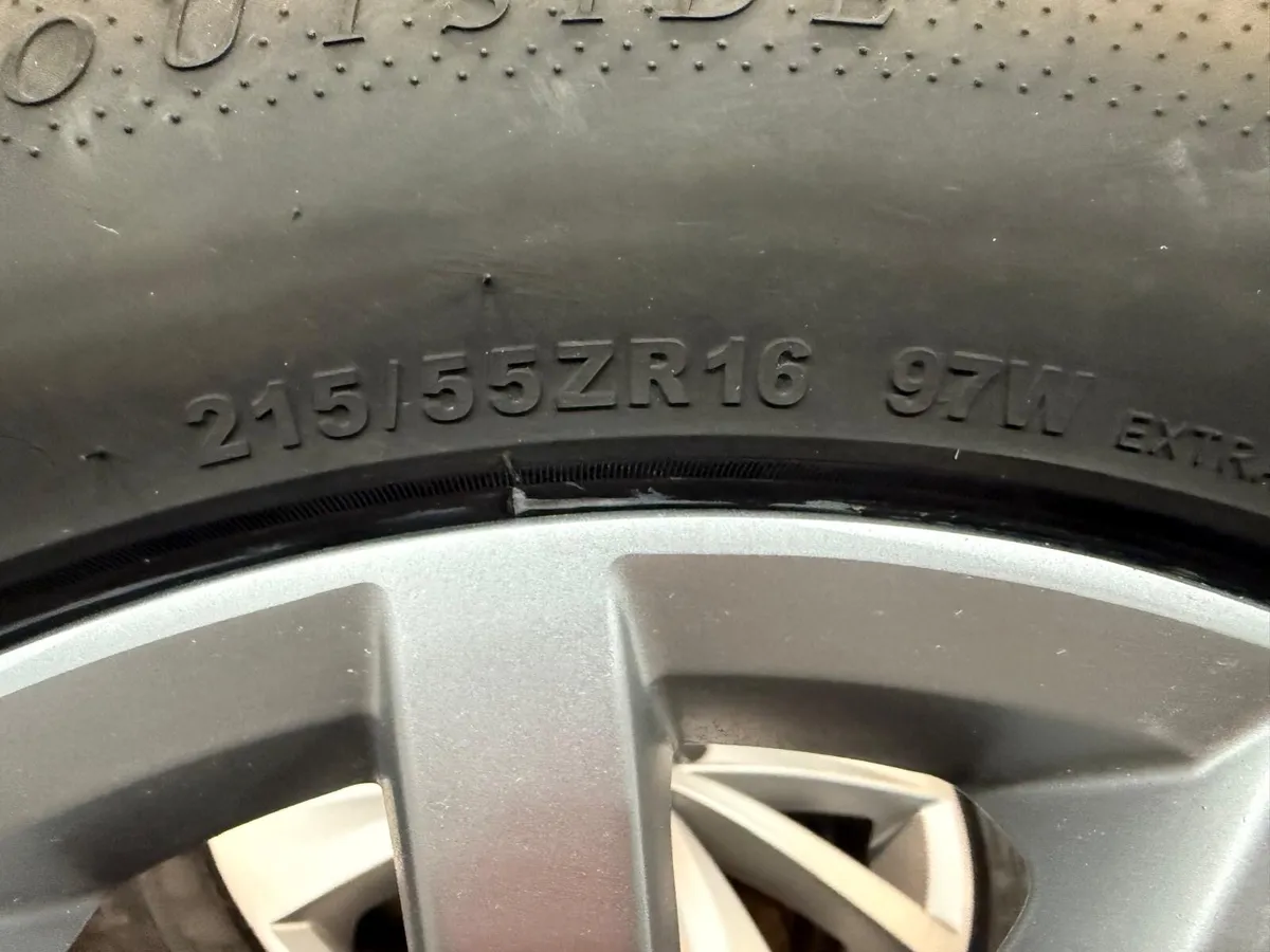 VW Passat Alloy Wheels & Tyres 215/55/R16 - Image 4