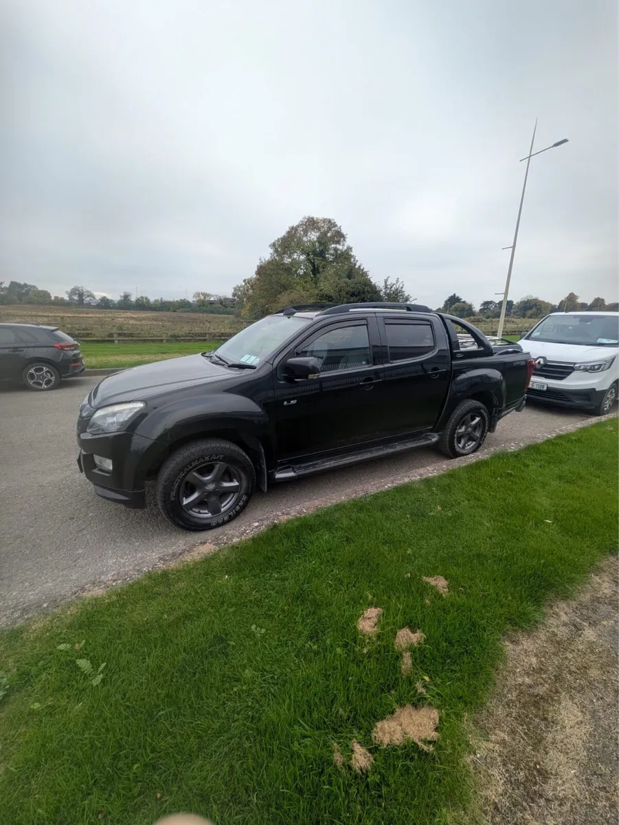 Isuzu D-max - Image 2