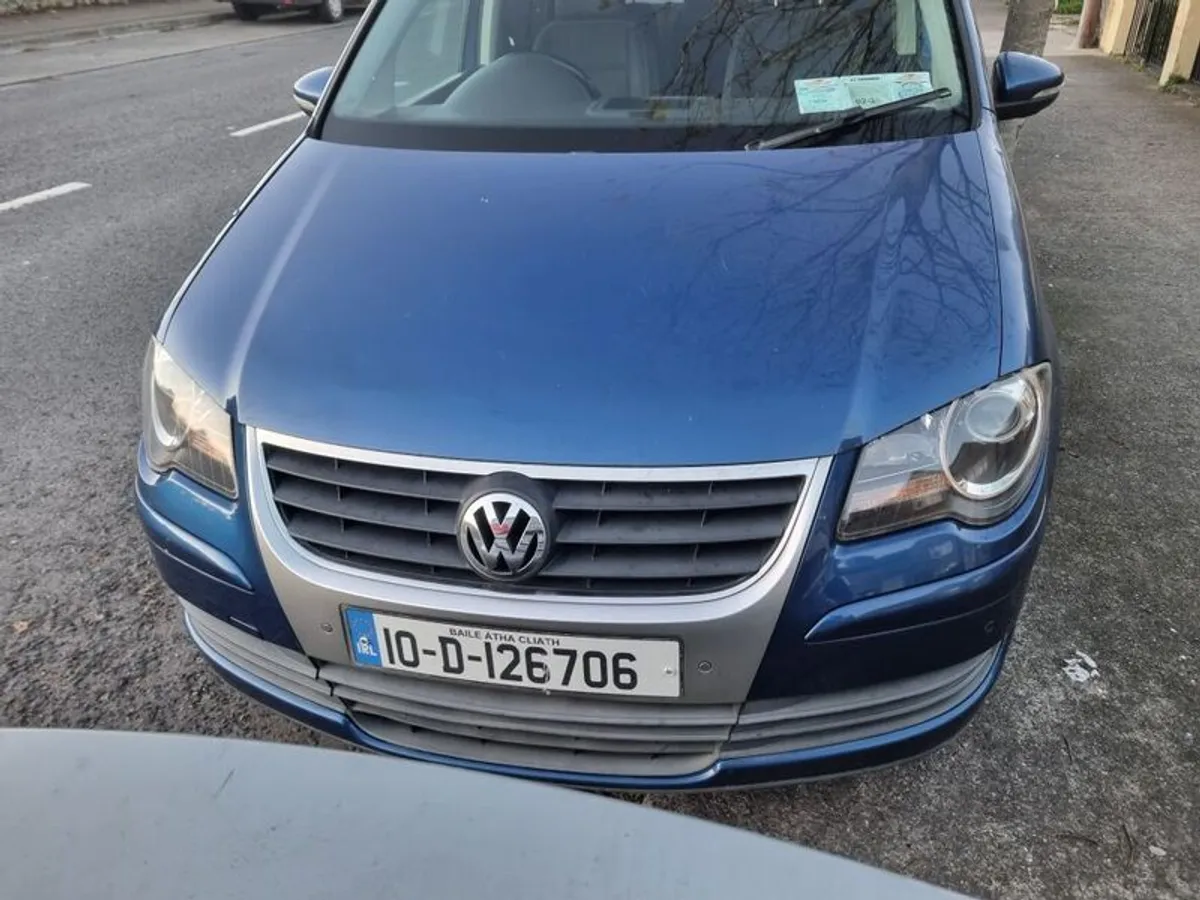 2010 Volkswagen Touran - Image 4