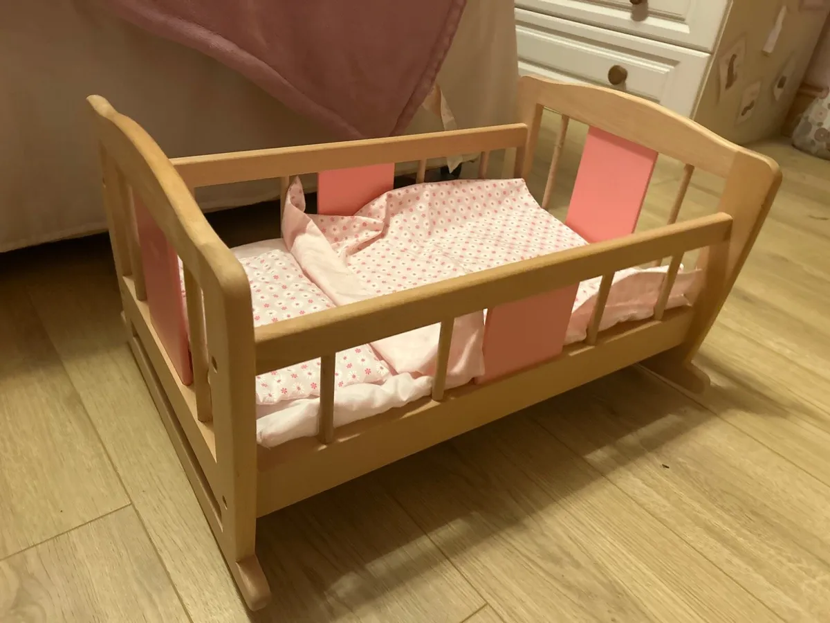 Toy crib - Image 2