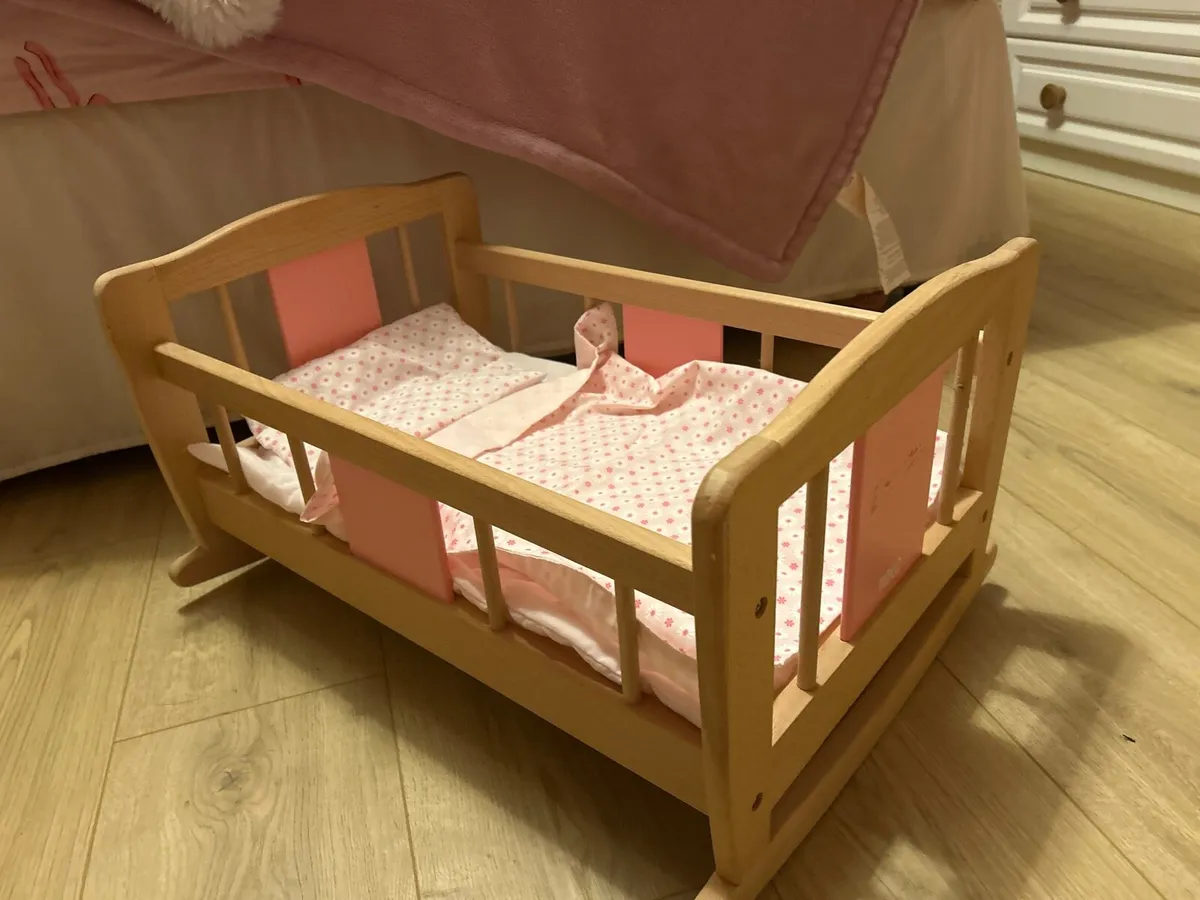 Toy crib - Image 3