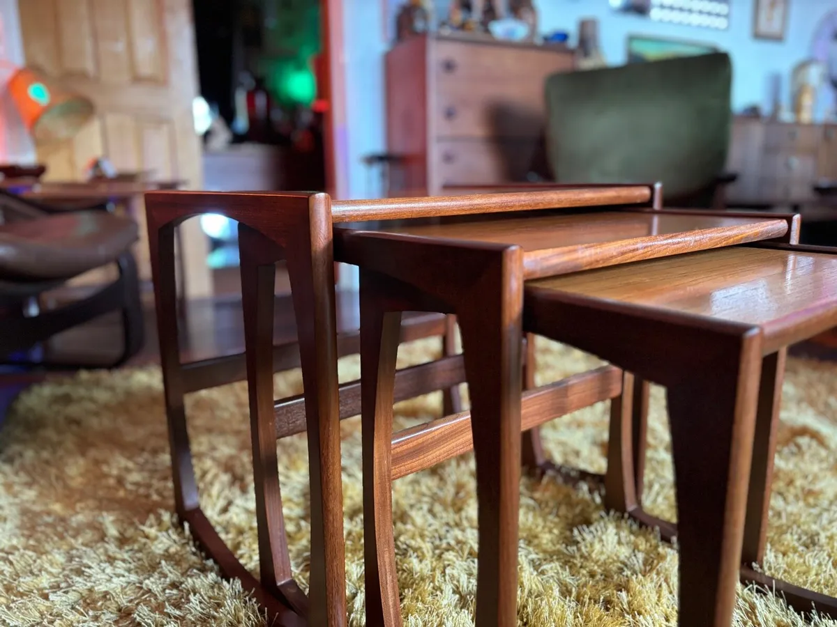 Mid century nest of tables - Image 3