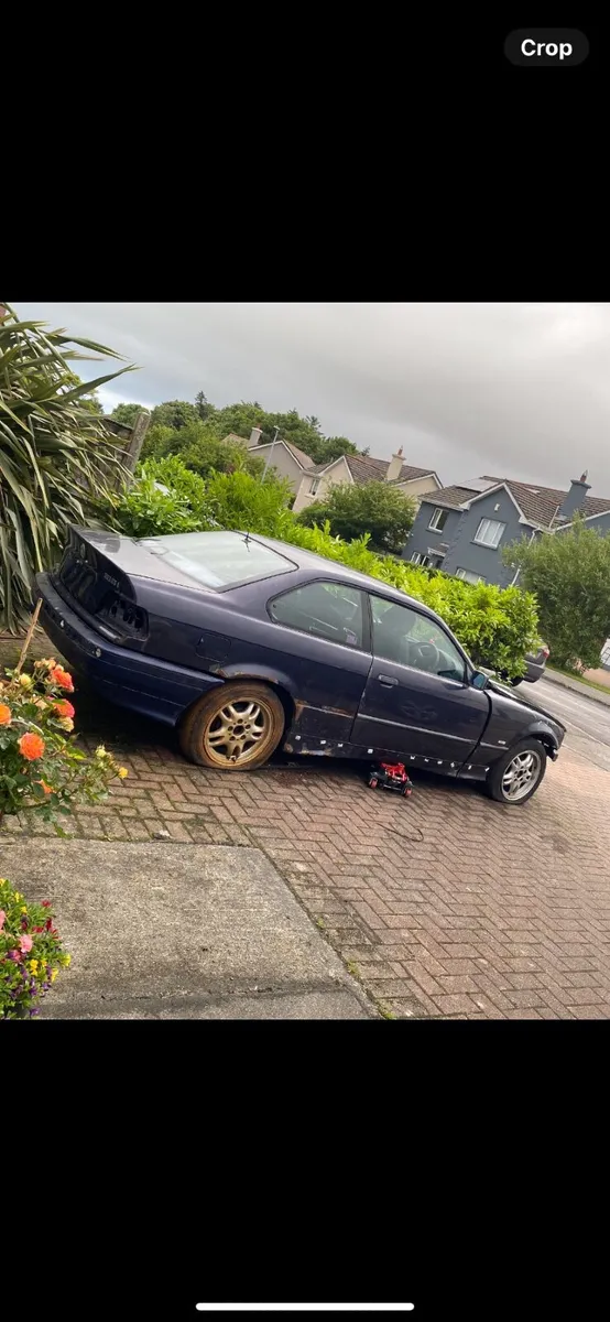 BMW 3-Series 1998 - Image 4