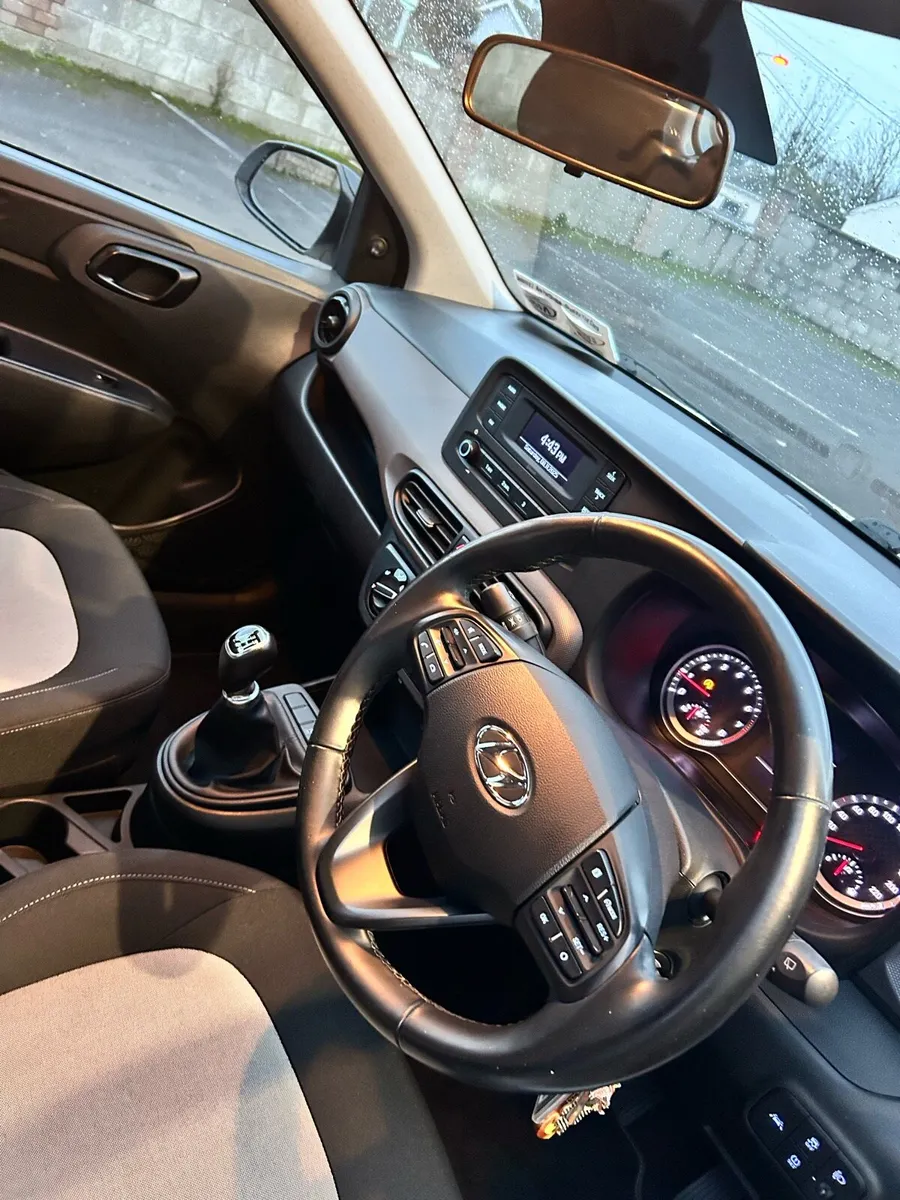 Hyundai i10 Classic - Tax 06/2026 NCT 03/2026 - Image 4