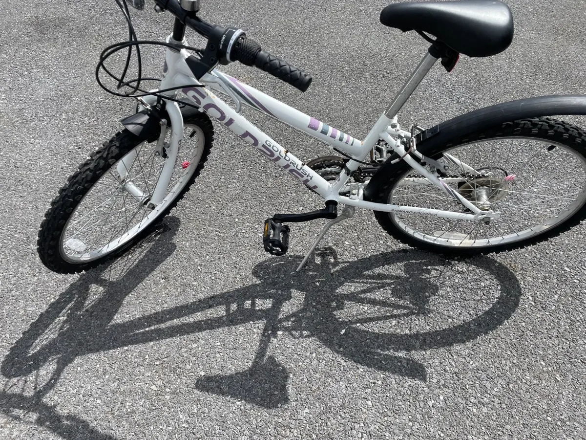 Child’s bike - Image 2