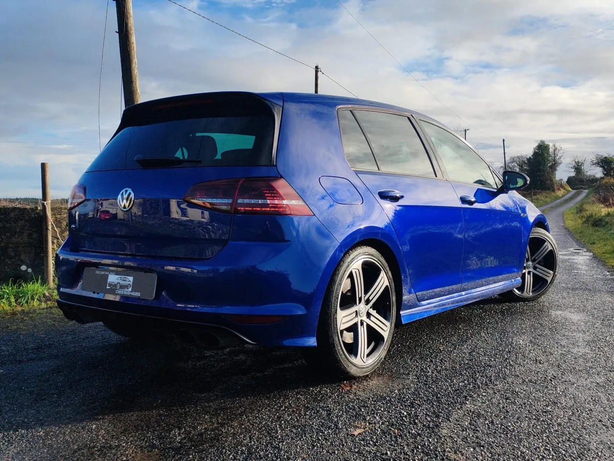 Volkswagen Golf R - Image 2