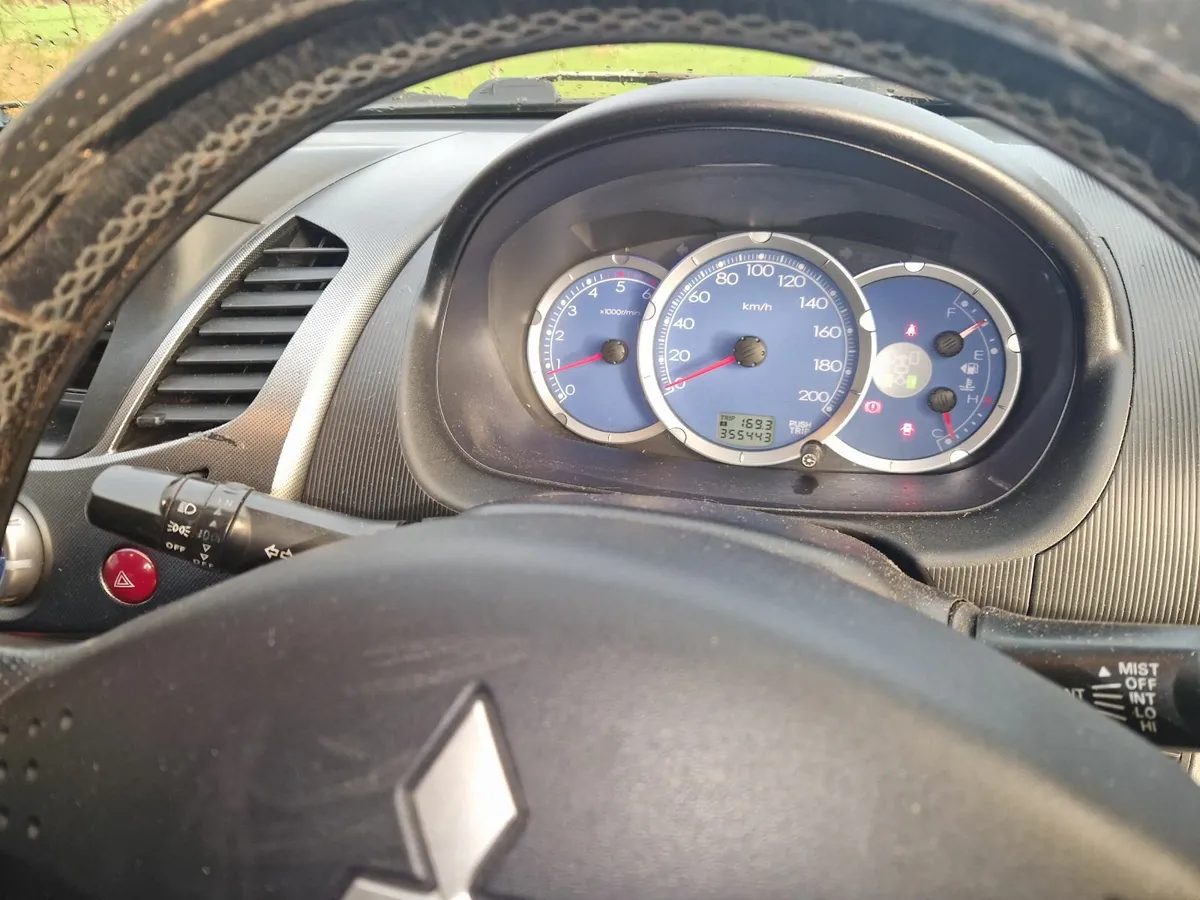 Mitsubishi L200 2009 - Image 3