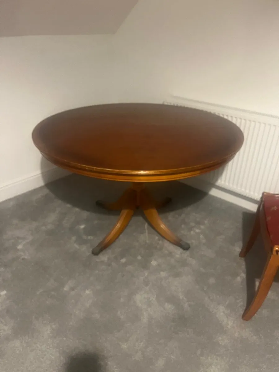 Solid Wood Round Reception Table