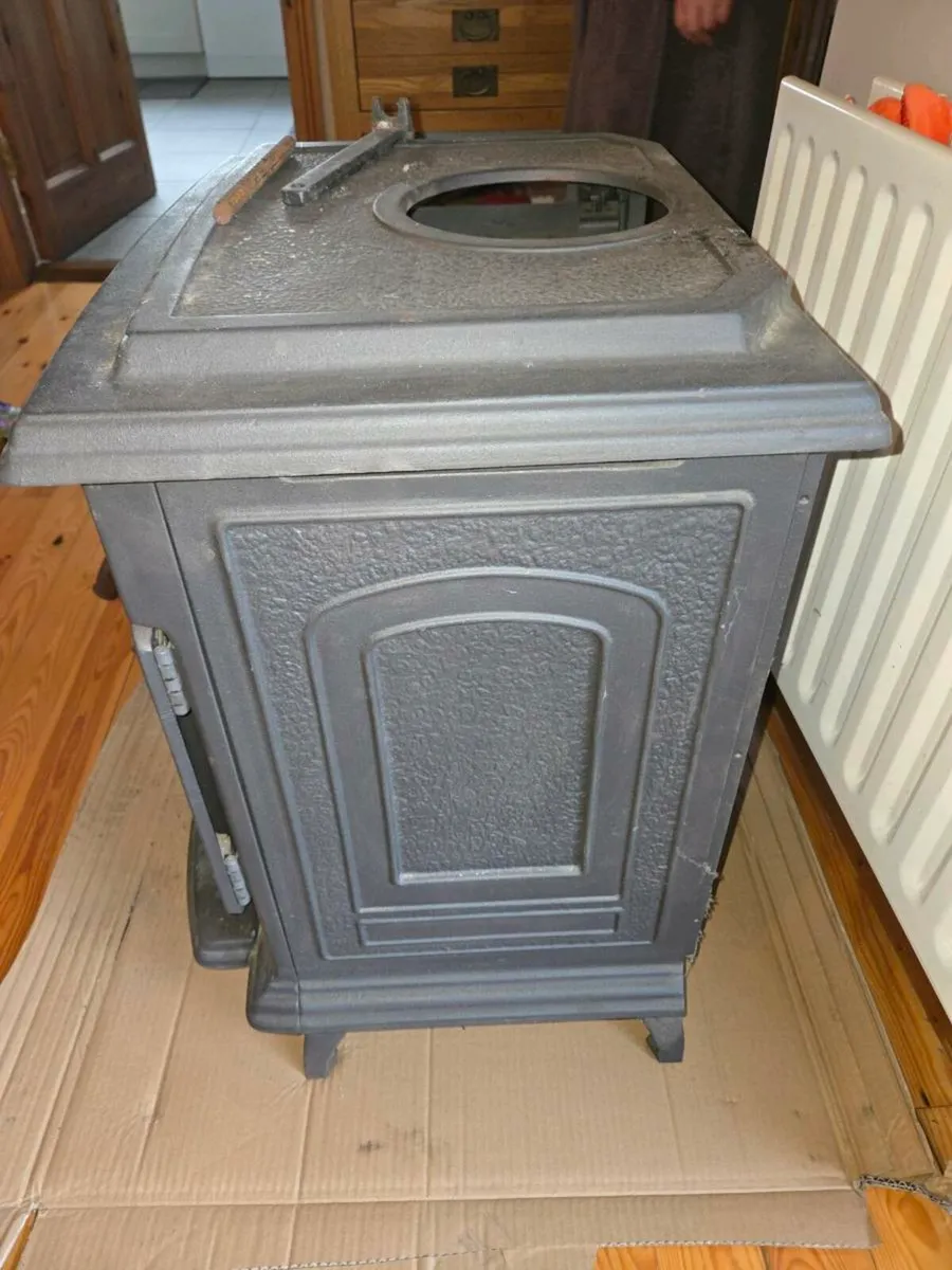 Tara Stanley 8kW Solid Fuel Stove - Image 3