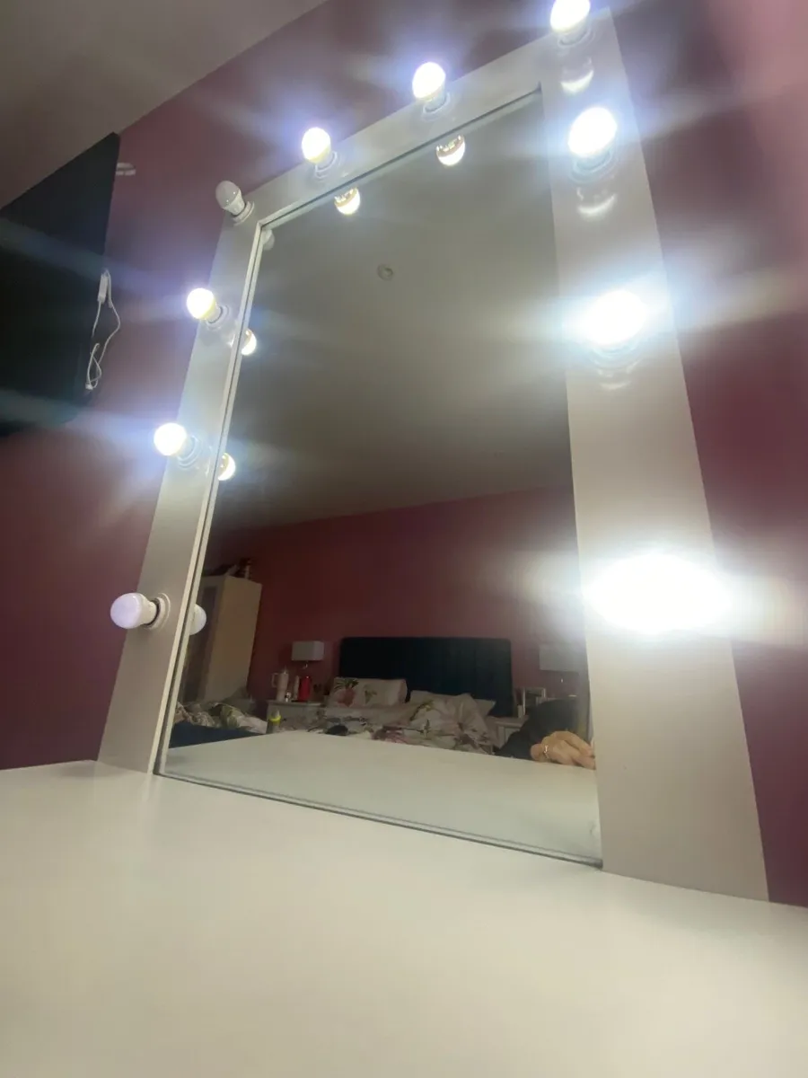 Hollywood Mirror /Dressing Table - Image 1