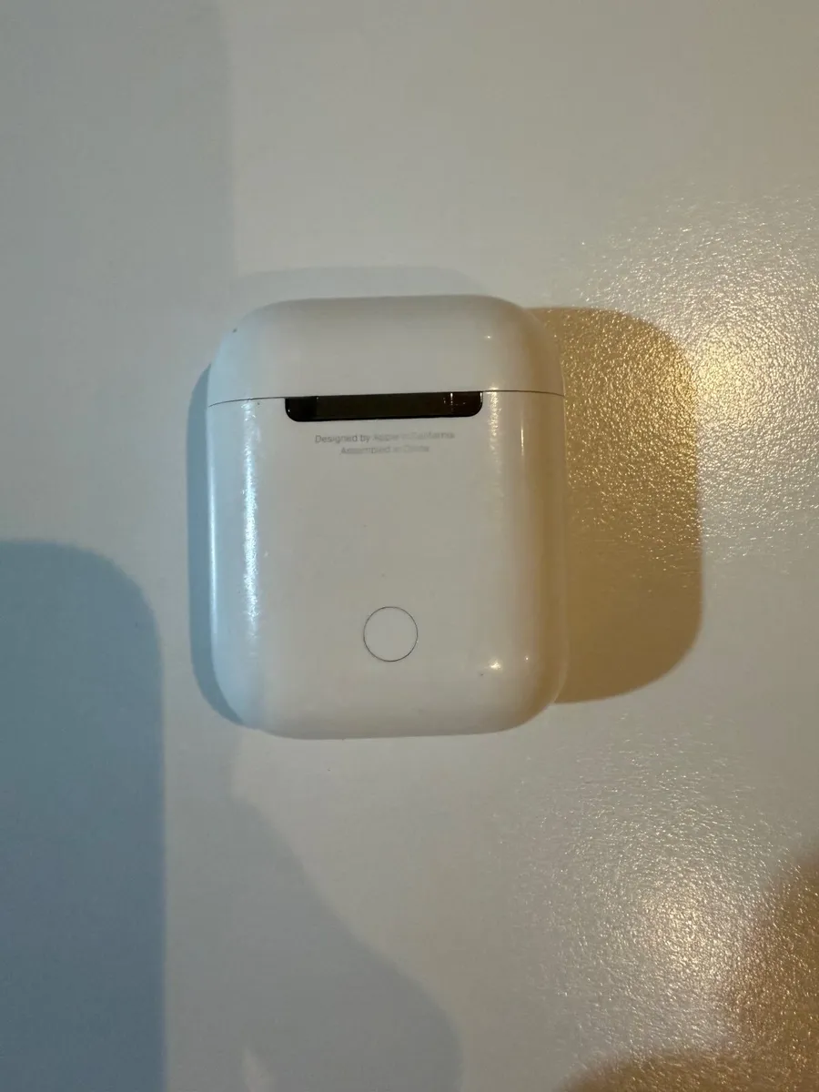 AirPods 2 - Image 1